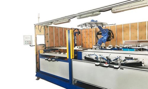 Sistema de dispensação de adesivo com robô (6 eixos)