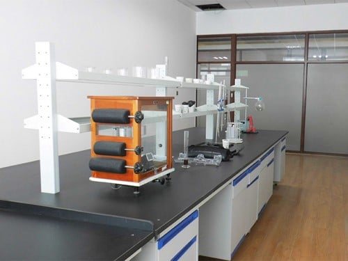 Laboratório de P&D de vedações de espuma (foam gasket)